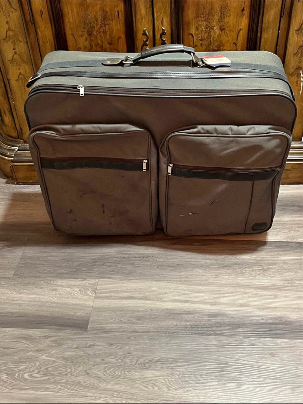 American Tourist Large Soft-Sided Rolling Suitcase Luggage Good Condition Green